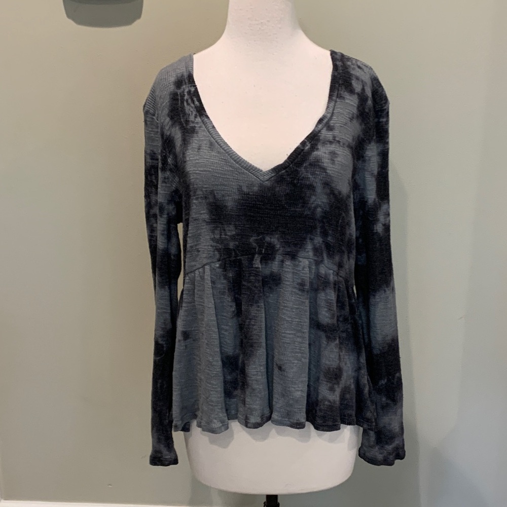 t. la Tie Dye Top size L